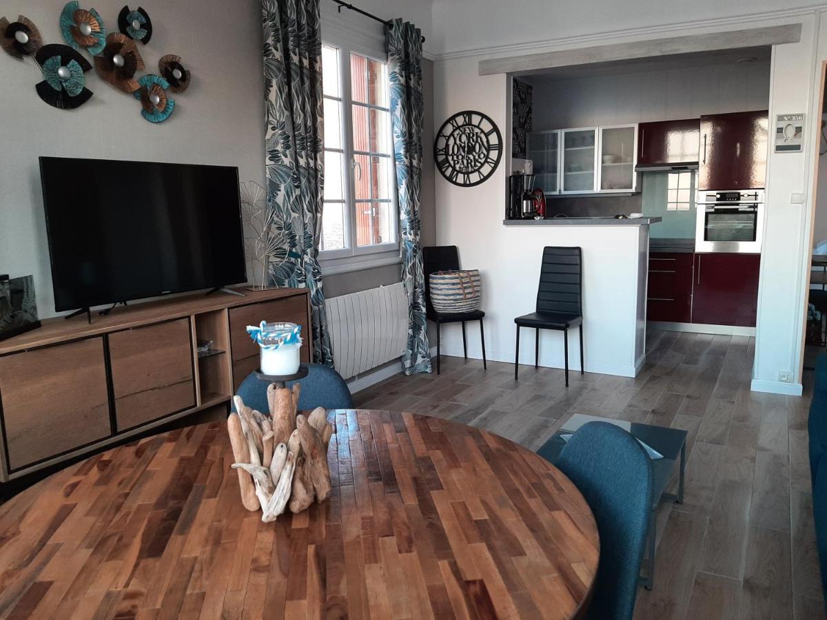 Au Gre Des Marees, Appartement Face A La Mer, Classe 3 Etoiles Ault Exteriér fotografie