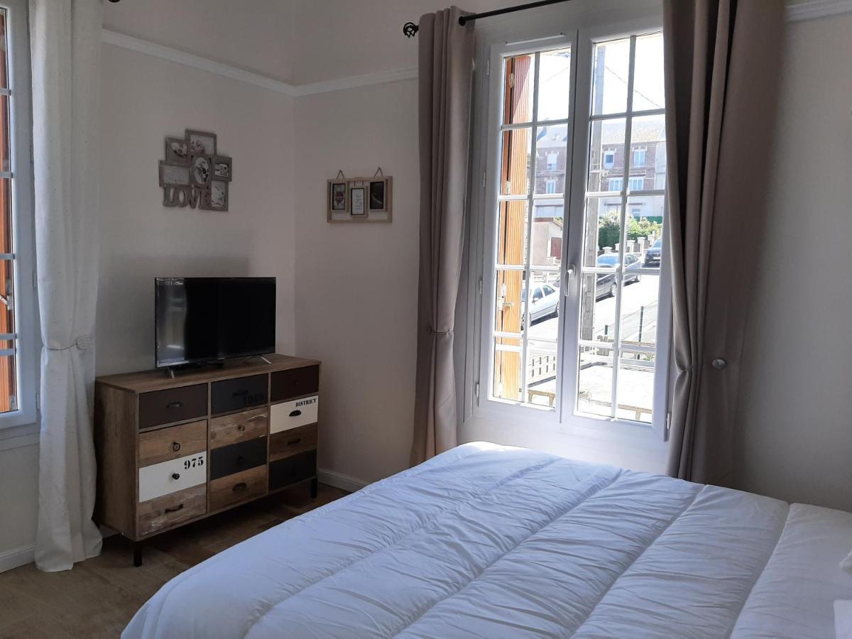 Au Gre Des Marees, Appartement Face A La Mer, Classe 3 Etoiles Ault Exteriér fotografie